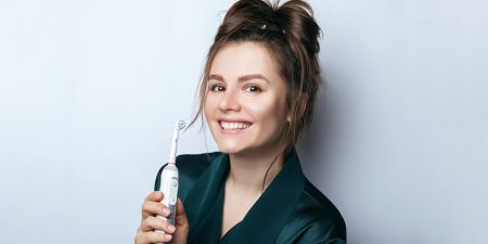 electric-toothbrushes-vs-manual-toothbrushes